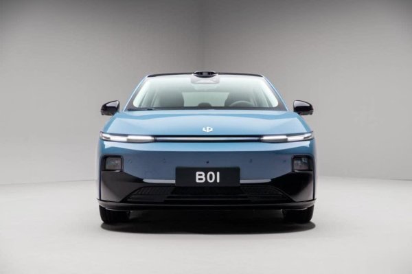 可靠配资网 半价Model3？起步550KM续航？零跑B01对比解读